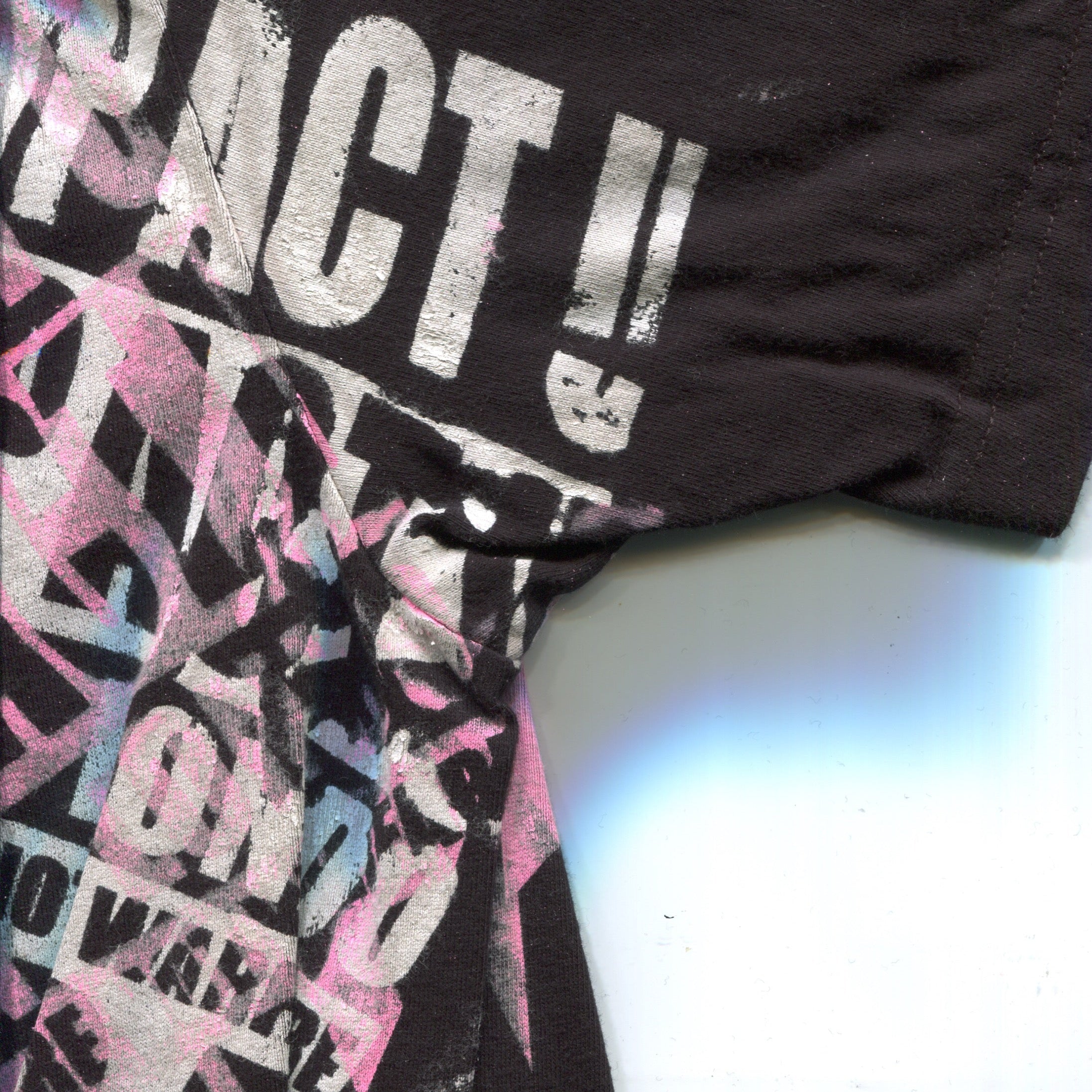 10F1 HEALTH CARE NOT WARFARE TEE